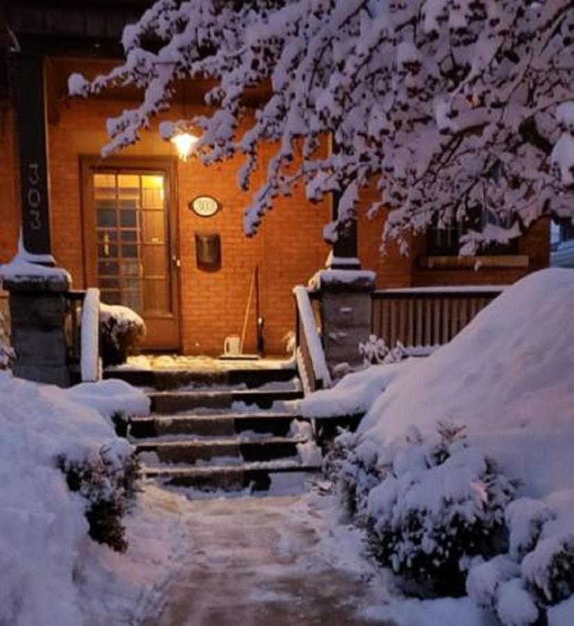 Ashbury House Bed & Breakfast Bed and Breakfast Otawa Exterior foto